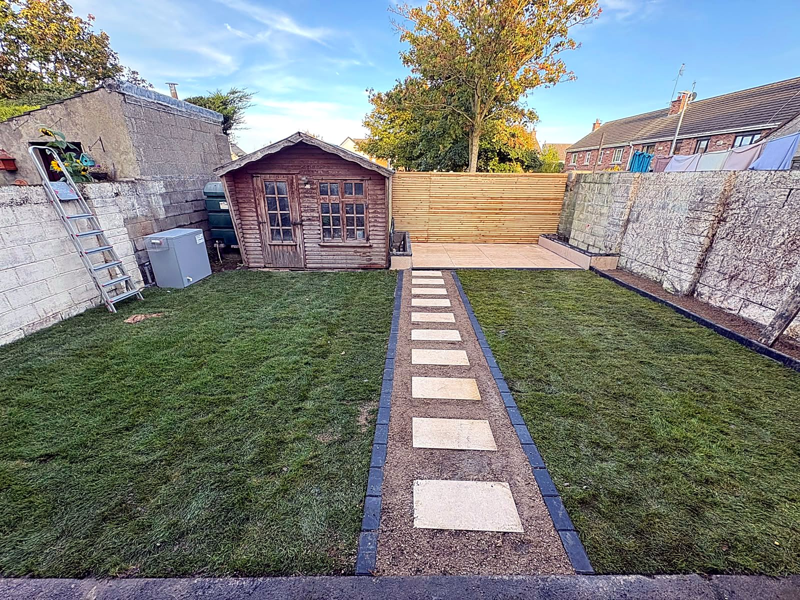 Lawn & stepping-stone path